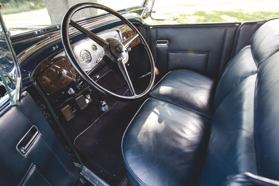 Интерьер Packard Standard Eight Sport Phaeton (902-521) 1932 года  (фото 28 из 40)